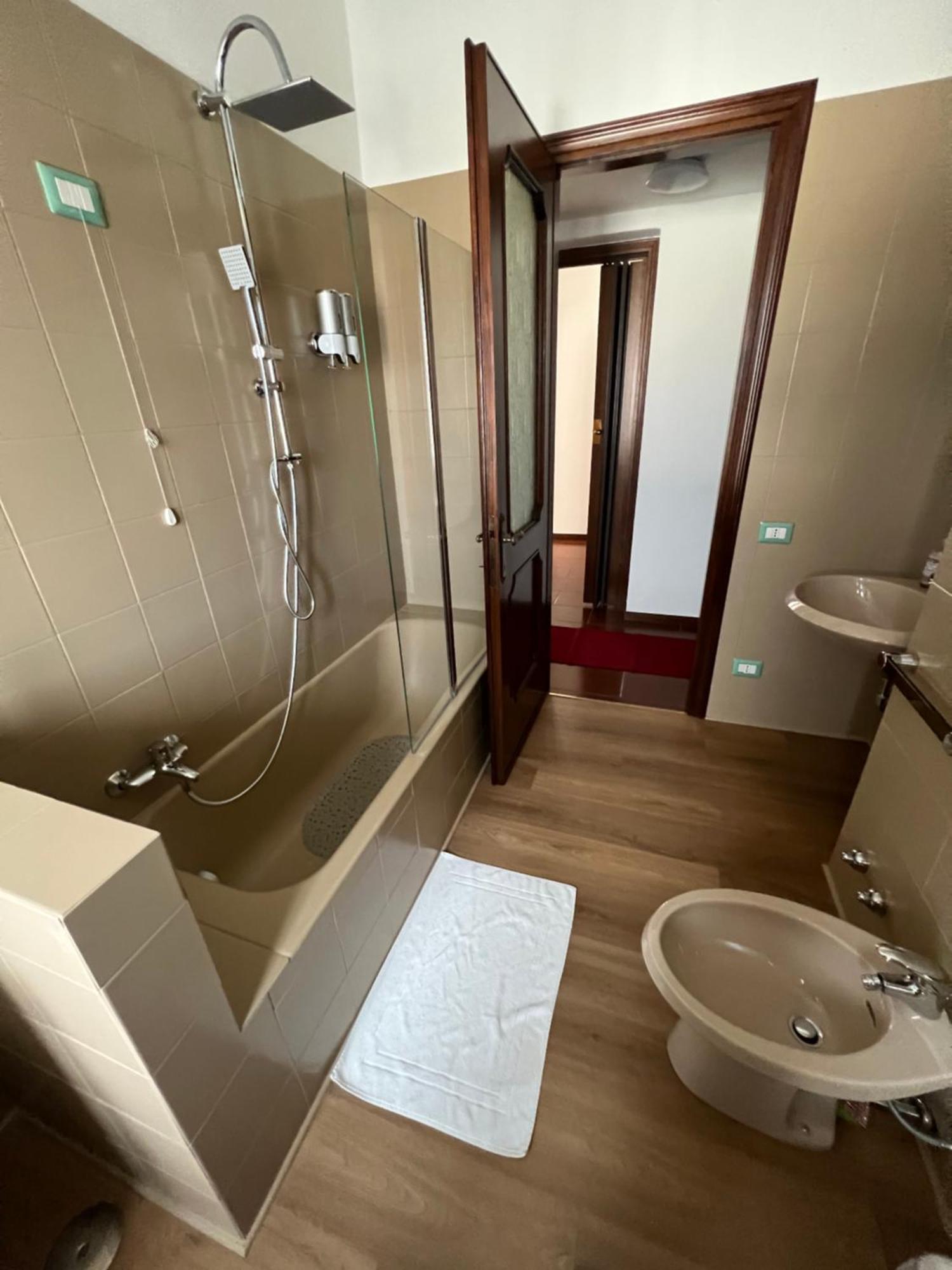 Orio Easy Relax 24H Airport 3 - A Few Steps Apartment Orio al Serio Bagian luar foto